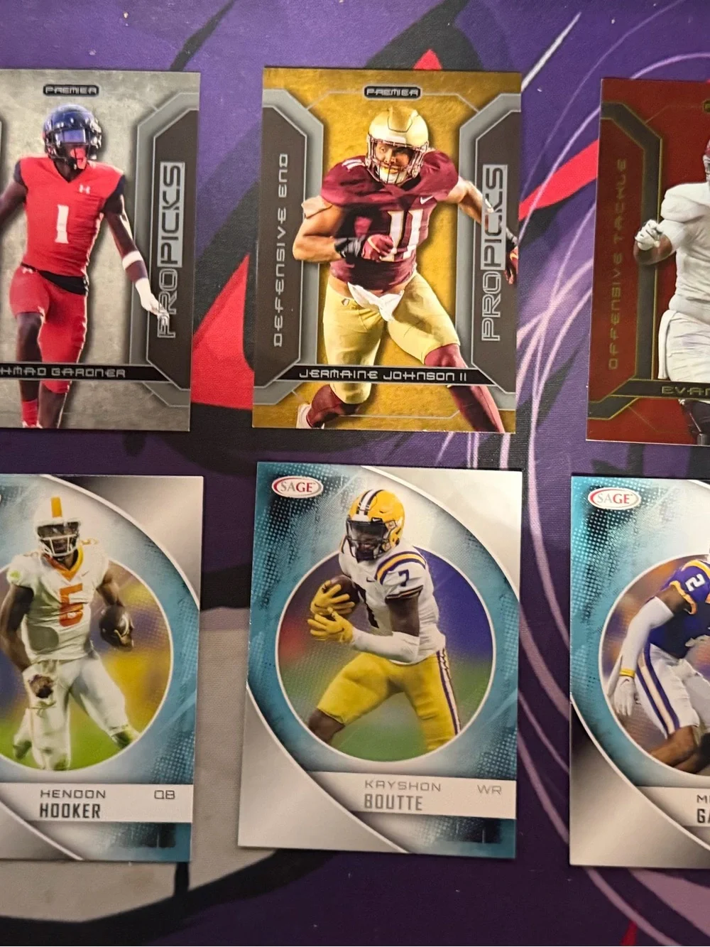 33  NFL Trading Cards - Trading Card Lot